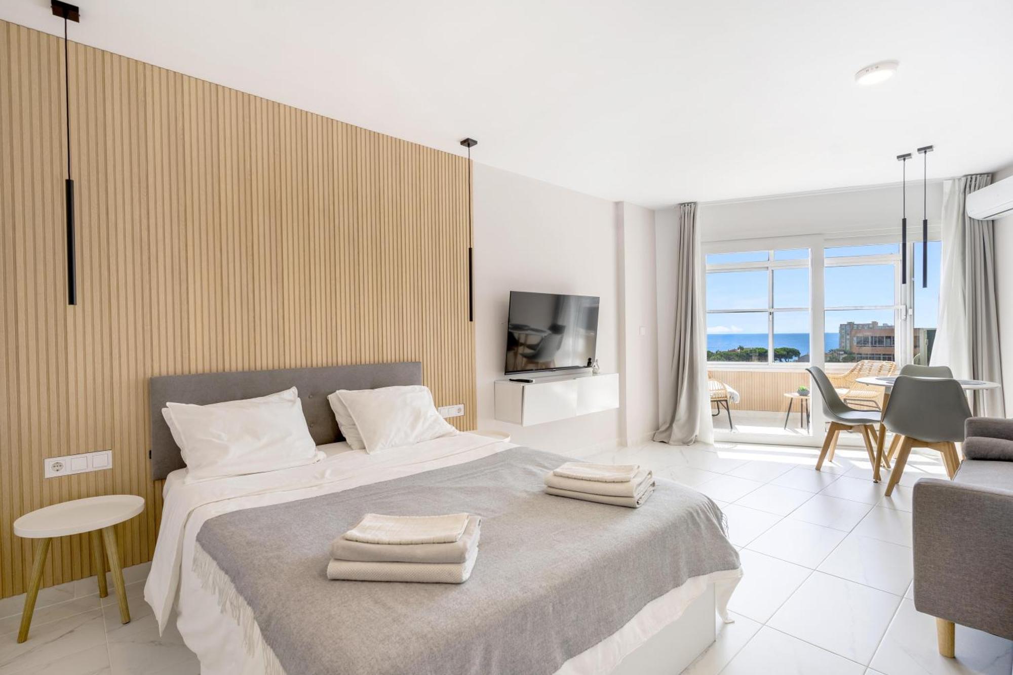 Modern Studio Apartment With Sea Views 5 Min From The Beach Sitio de Calahonda Exterior photo